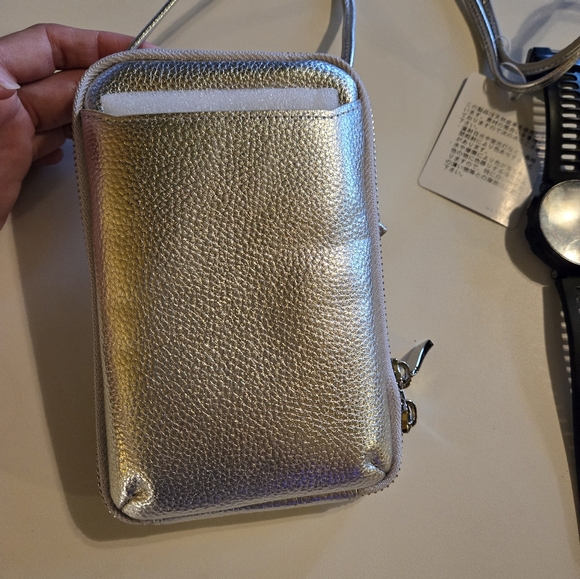 United Arrows (ユナイテッド アローズ) multi use leather phone carrying case,shoulder strap - Picture 3 of 10